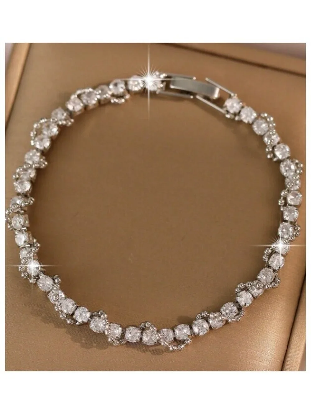 Twirled sparkle - Bracelet - Silver - CZs - 7